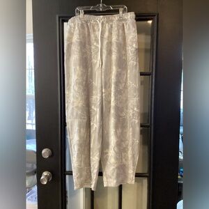 Sunday Retreat Wide Leg Light  Camouflage SweatPants XL